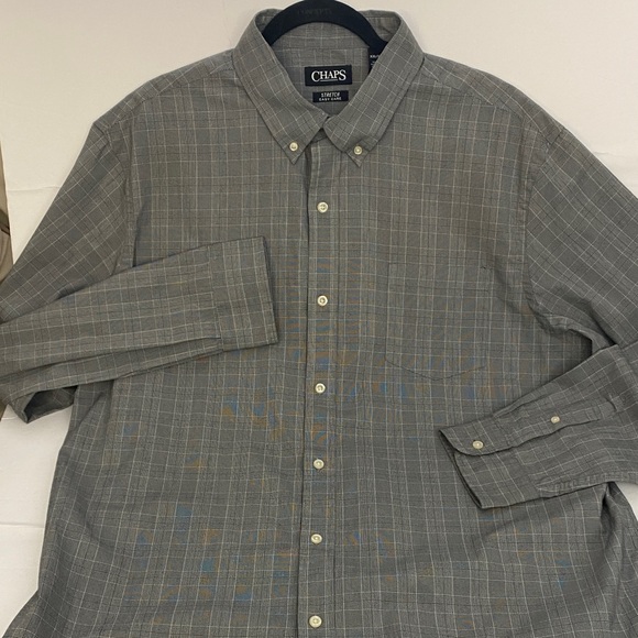 Chaps Men's Gray Checkered Button Down Shirt - Picture 8 of 8
